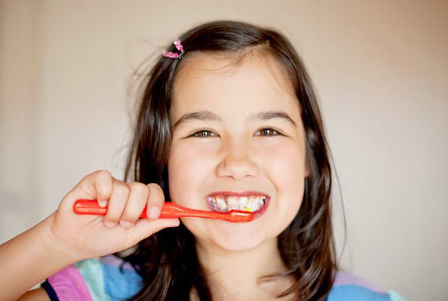 How to get children to regularly brush their teeth